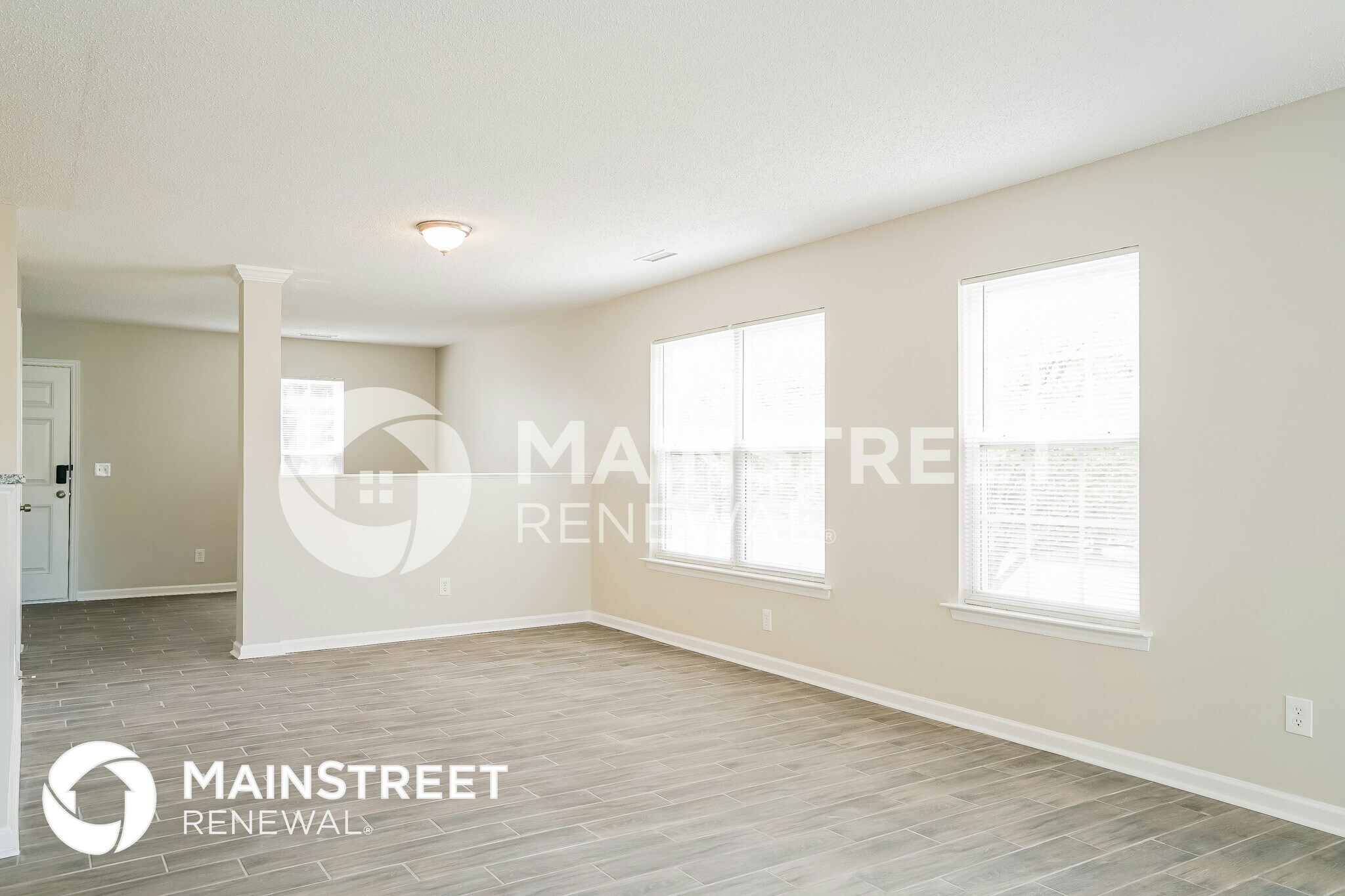 Building Photo - 3603 Thornwood Dr