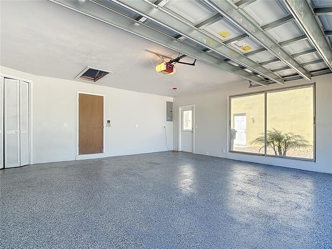 Building Photo - 620 N Barfield Dr