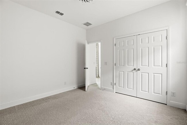 Building Photo - 14452 Crestavista Ave