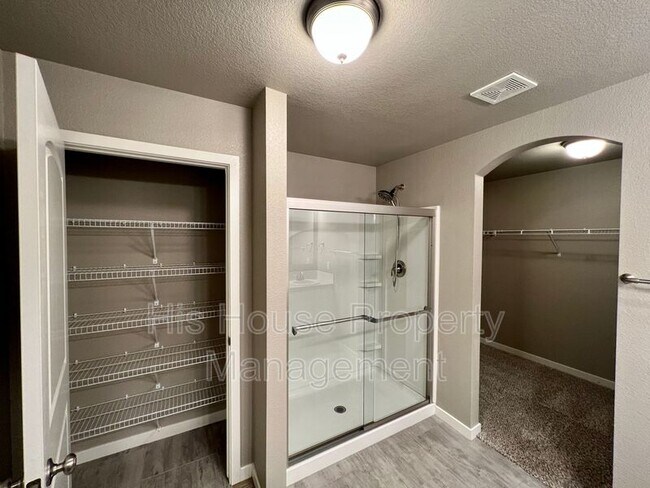 Building Photo - 3218 San Carlo Ave