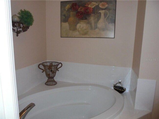 Building Photo - FOUNTAIN COURT CONDOMINIUM AVAILABLE FOR 2025 SEASON-HEART OF PUNTA GORDA