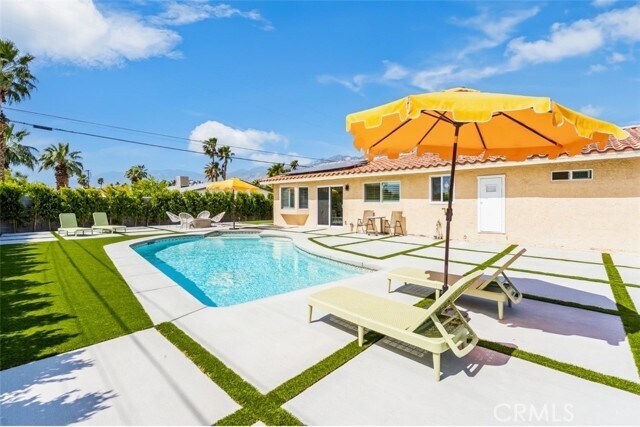 Building Photo - 2240 N San Gorgonio Rd