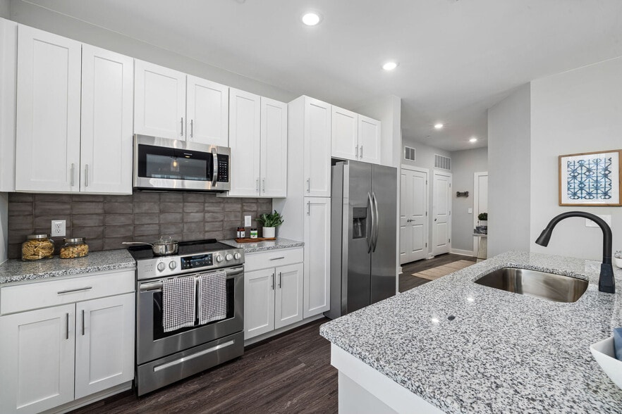 Element Barclay Station apartments — community photo - Element Barclay Station