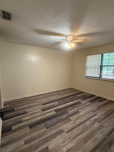 Building Photo - 1873 Larette Dr