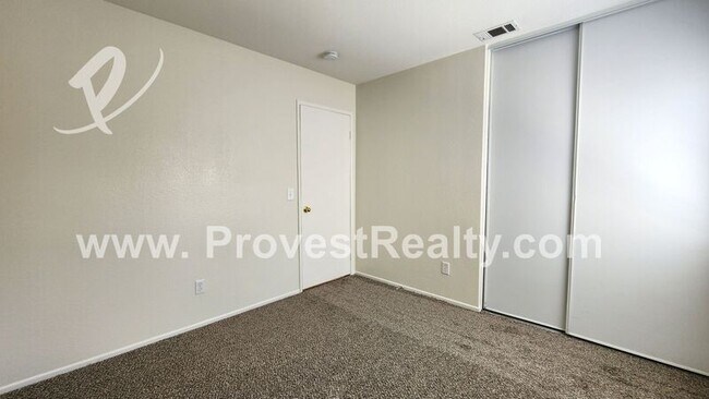 Building Photo - 14471 Queen Valley Rd