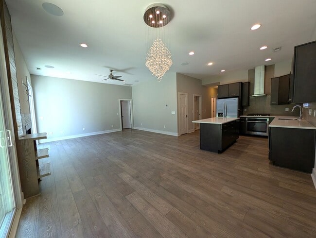 Building Photo - Stunning Contemporary 2 story, 4 bedroom, 3 full bath home is Located in the Merry Oaks Community!