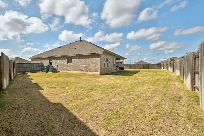 Building Photo - 20009 Wirrall Rd