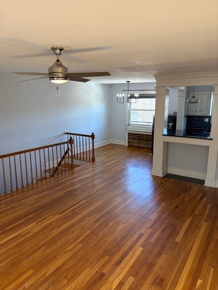 Building Photo - 12 Wedgewood Dr