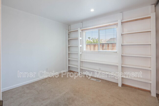 Building Photo - 2225 Mt Whitney Dr