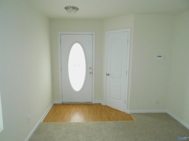 Building Photo - 130 Lockport Dr