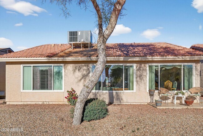 Building Photo - 1831 E Lindrick Dr