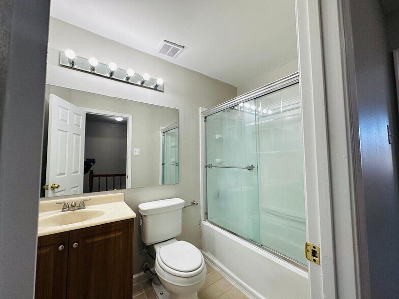 Building Photo - 3754 Foxford Stream Rd