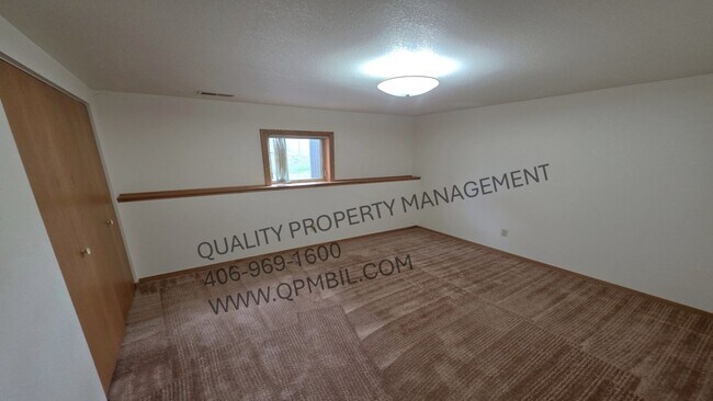 Building Photo - Spacious 4-bedroom, 3-bath home on West end Billings