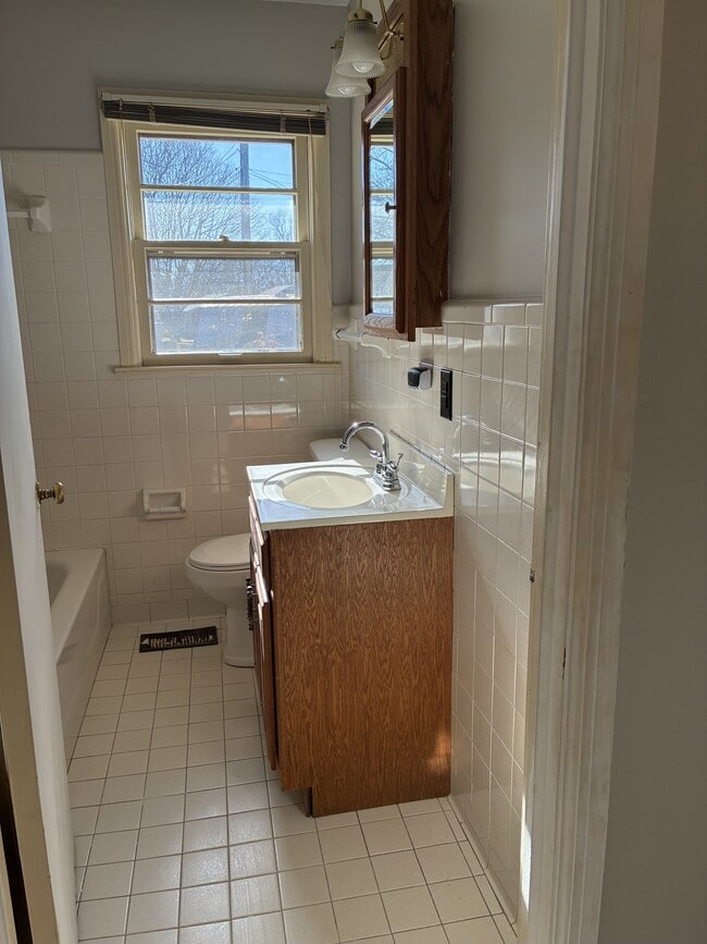 Building Photo - 3429 Leland Cir