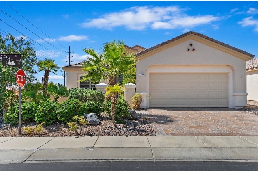 Building Photo - 78995 Spirito Ct