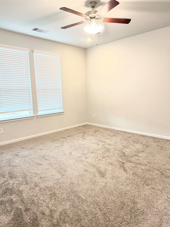 Building Photo - 12915 Catfish River Ct