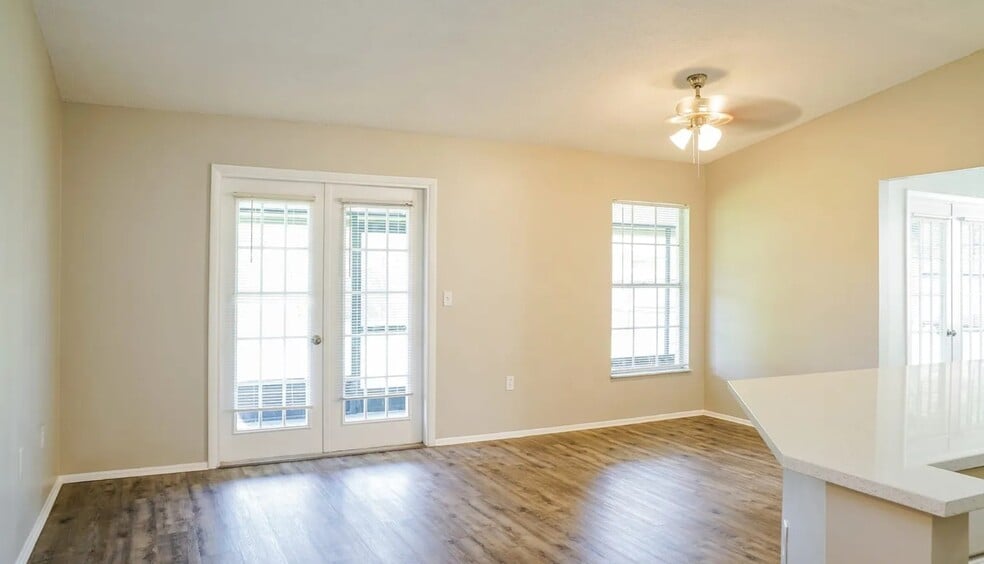 Building Photo - 4635 Squire Hollow Dr