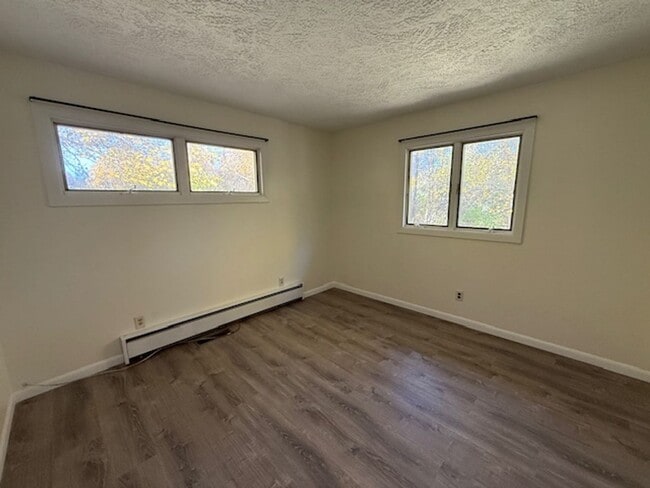 Building Photo - Country Living with a Recently Remodeled 2...