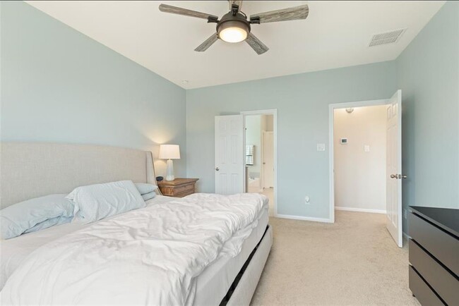 Building Photo - 17639 Cypress Hilltop Wy