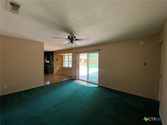 Building Photo - 1613 Miranda Ave