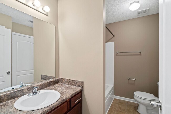 Building Photo - 524 Patriot Park Ct