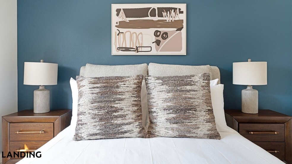 Building Photo - 2825 Main St