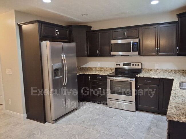 Building Photo - 113 Alcott Ct