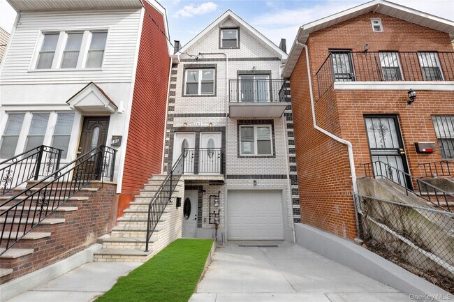 Primary Photo - 197 E 55th St