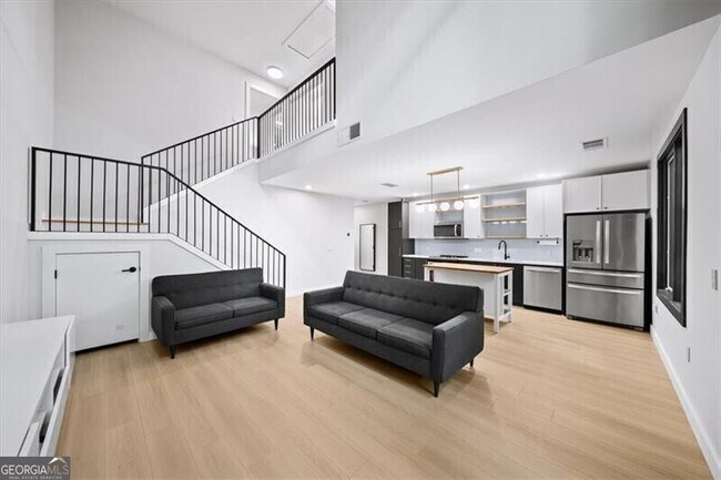 Building Photo - 1364 Rietveld Row NW