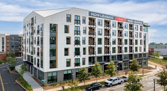 Building Photo - 110 Razades Wy