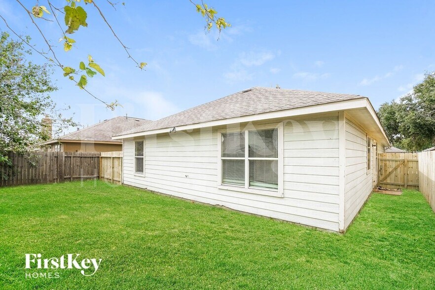 Building Photo - 19747 Plantation Grove Tr