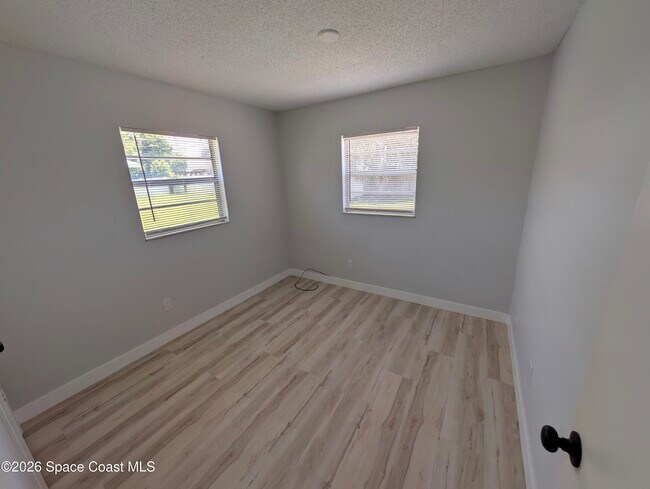 Building Photo - 4840 Volusia Ave