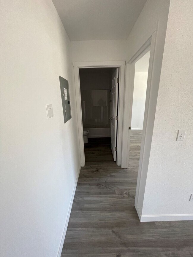 Building Photo - Brand new Apartment in Riddle