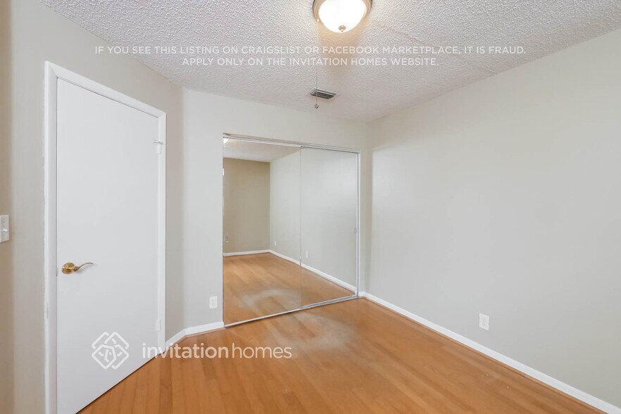 Building Photo - 889 NW 97th Ave