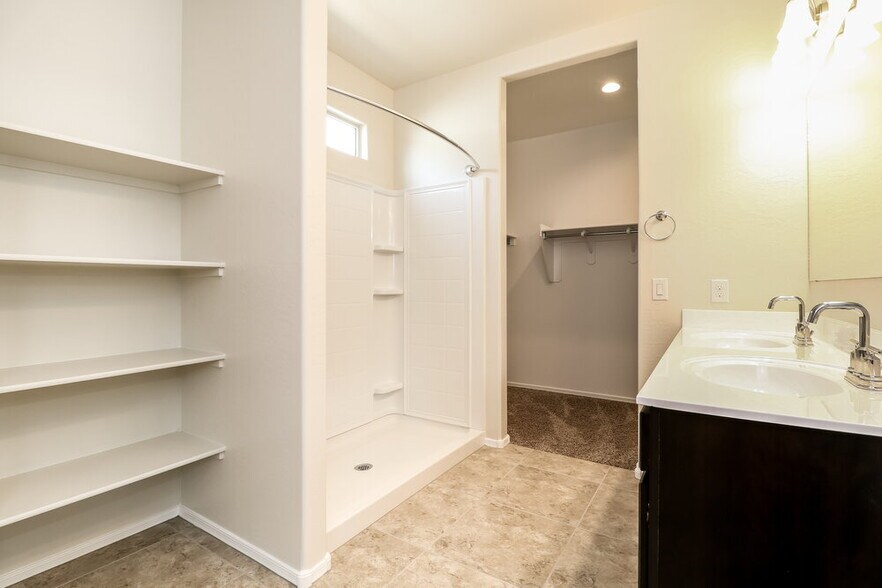 Building Photo - 4859 E Rhodium Dr