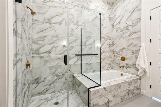 Building Photo - 2620 Maple Ave