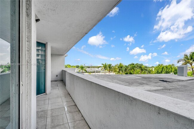 Building Photo - 1881 79th Street Causeway