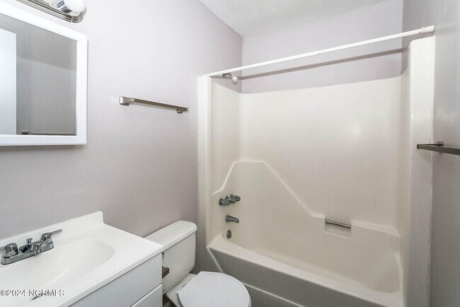 Building Photo - 201 Shipman Rd