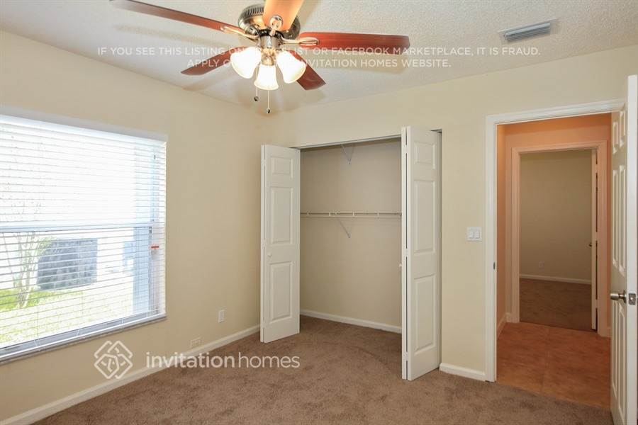 Building Photo - 5148 NW 47th Ave