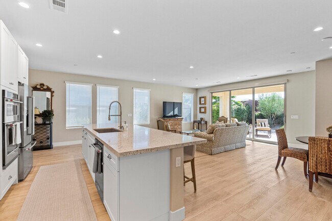 Building Photo - 51475 Whiptail Dr