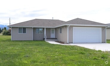 Building Photo - New 3 bed 2 bath home in Carlsborg