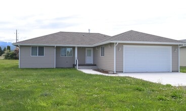 Building Photo - Newer 3 bed 2 bath home in Carlsborg