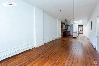 Building Photo - 143 W 21st St