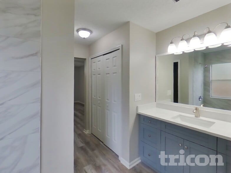 Building Photo - 10990 Sawtooth Oak Ct