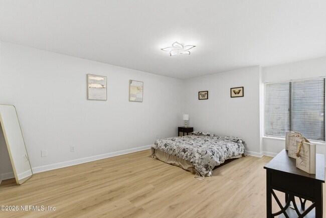 Building Photo - 7602 Las Palmas Way