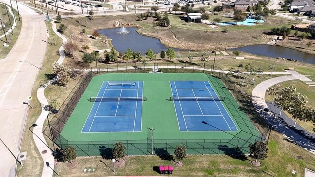 Building Photo - 31218 Pinebrook Falls Ln