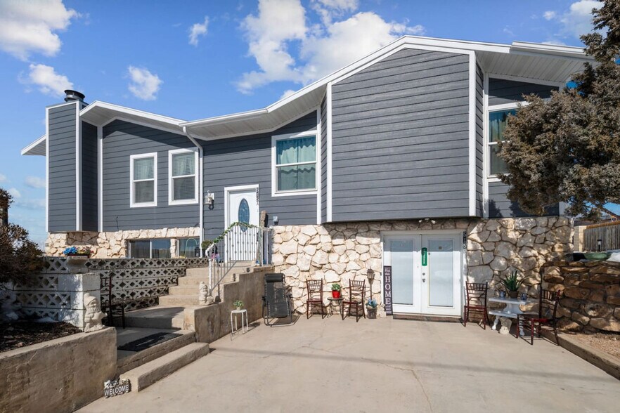 Building Photo - 515 E 700 S