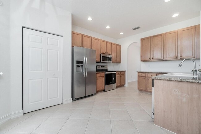 Building Photo - 10324 Willow Oaks Trail