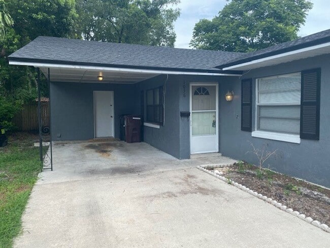 Primary Photo - 2 Bedroom 2 Bath Duplex in Historic Downtown Orlando for RENT!