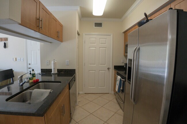 Building Photo - 6386 Emerald Dunes Dr